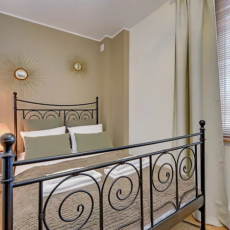 Apartment Lion Apartments Mewa *